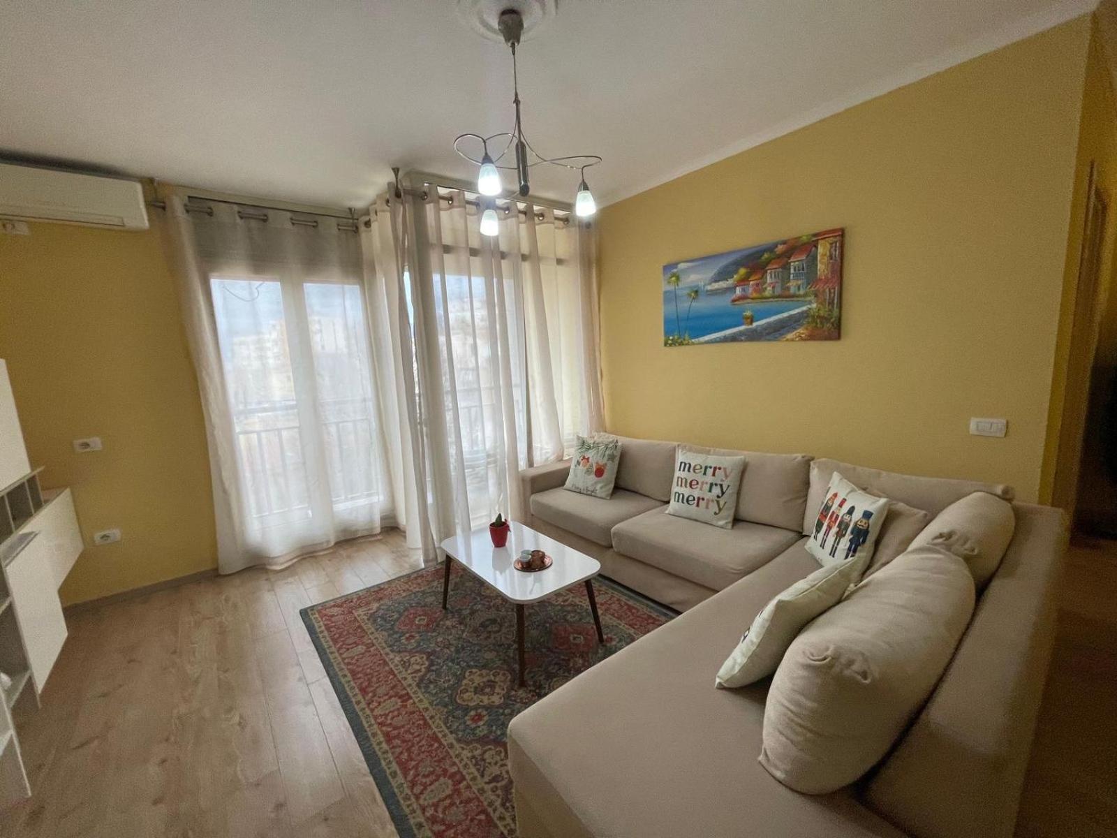 טיראנה Ergi'S Host Apartment מראה חיצוני תמונה